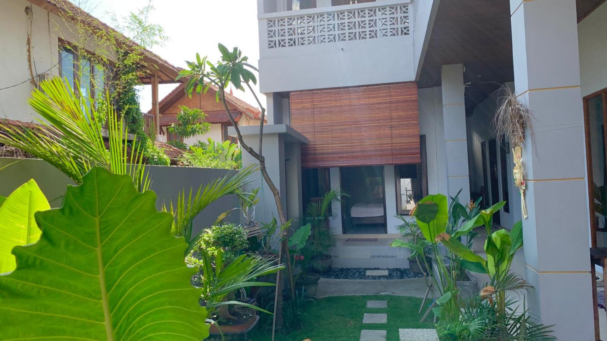 The Lima Home Stay In Canggu Eksteriør bilde