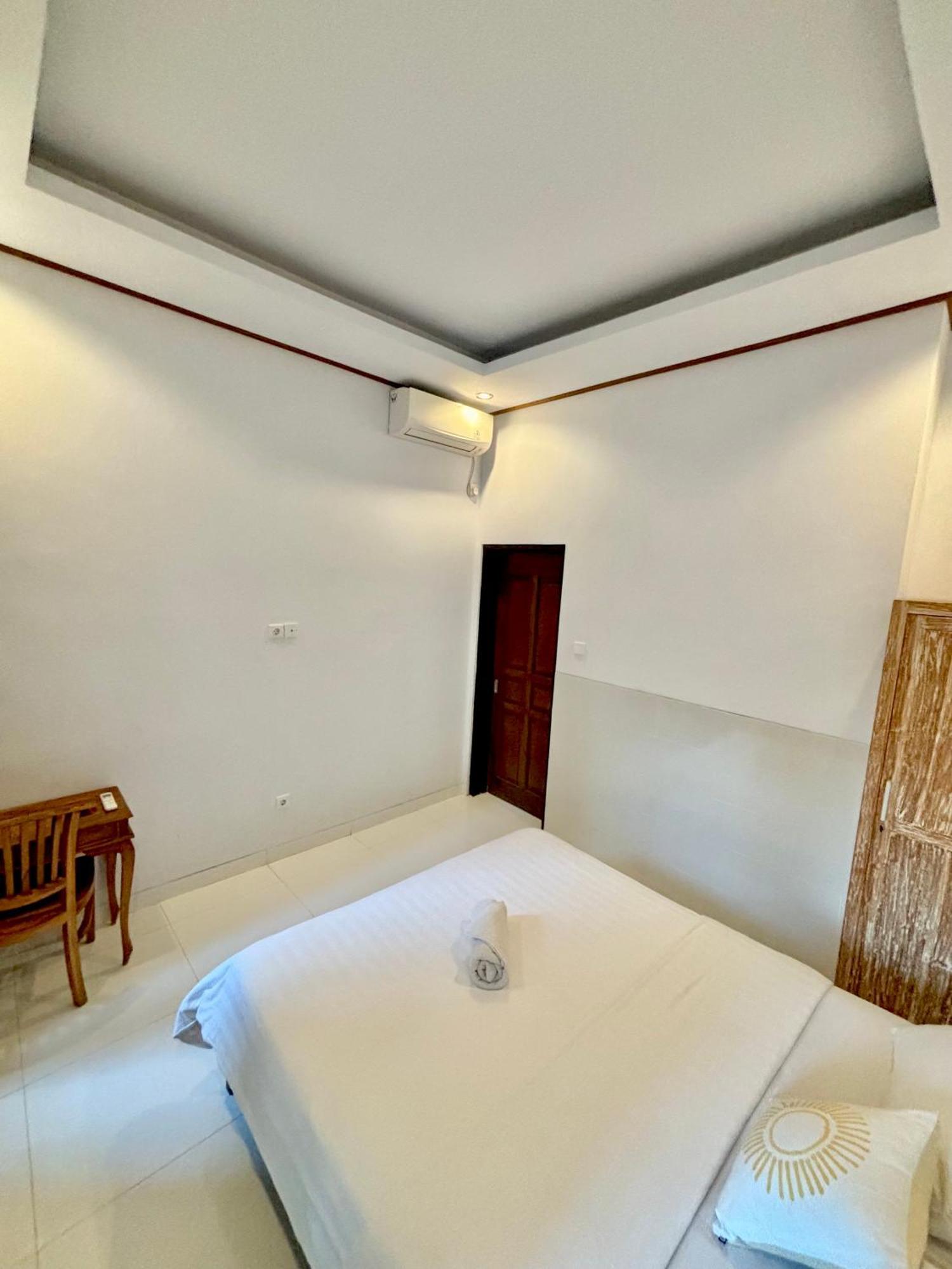The Lima Home Stay In Canggu Eksteriør bilde