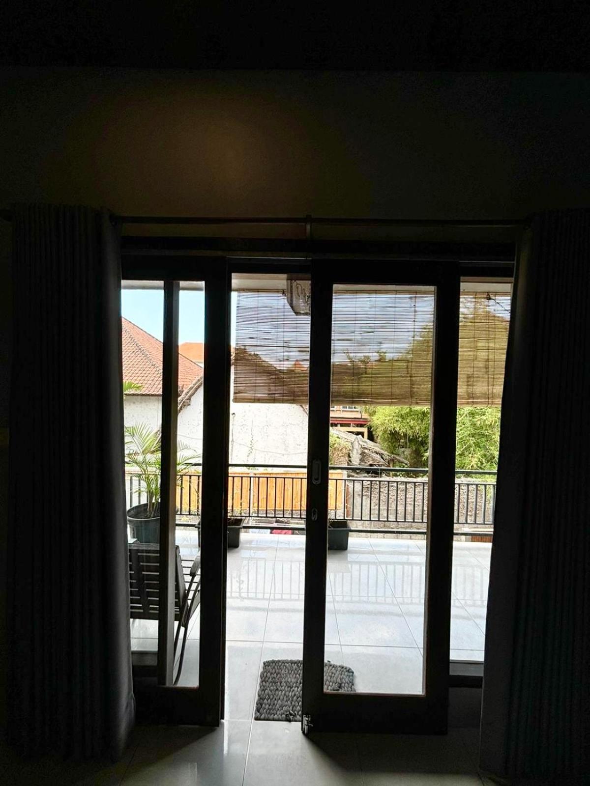 The Lima Home Stay In Canggu Eksteriør bilde